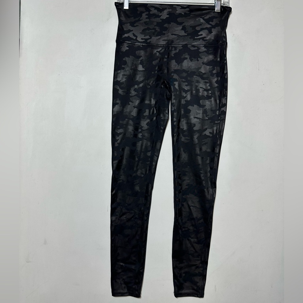 SPANX Dark Camouflage Leggings